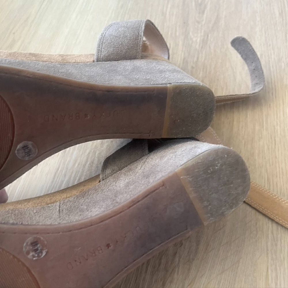 ** Lucky Brand Tan Suede Wedges Sandals Size 9 EU 40 - Picture 10 of 11